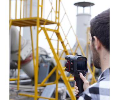 Haute performance, précision, durabilité et technologie de pointe pour un usage professionnel et personnel.